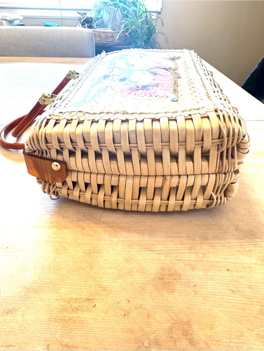 Vintage Princess Charming by Atlas Woven Wicker Fan Motif Handbag 🪭 - Picture 6 of 8